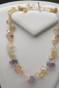 citrine-amethyst-on-stand